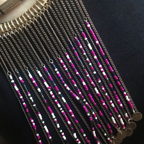 mark. Beaded back lace and bracelet set pink/gold - Picture 5 of 8